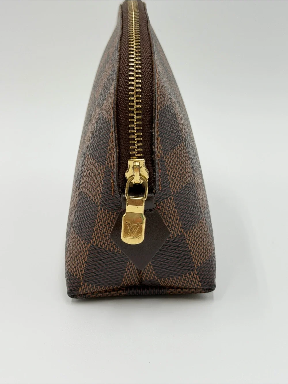 Louis Vuitton Damier Ebene Cosmetic Bag Great Condition w/Dust Bag & Entrupy COA